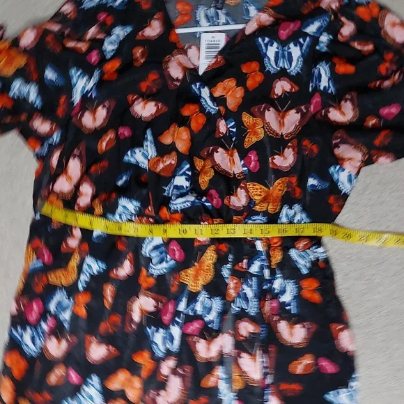 NWT Torrid Black Midi Brushed Charmeuse Butterfly Wrap Dress Sz 2X - Picture 13 of 16